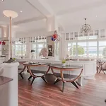 Strandschlösschen Hotel Lübeck
