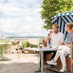 Strandschlösschen Hotel 3*