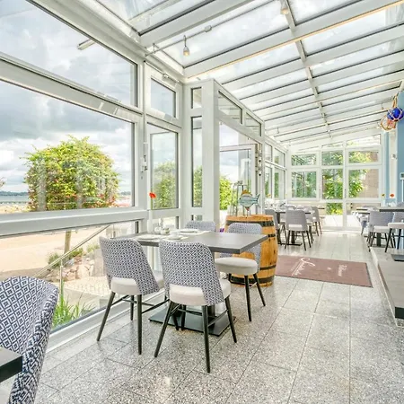 Strandschloesschen Hotel 3*