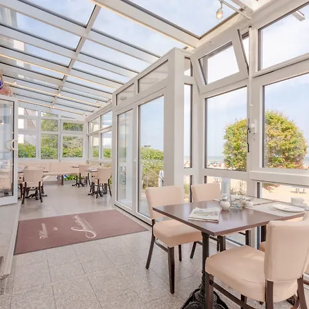 Strandschloesschen 호텔