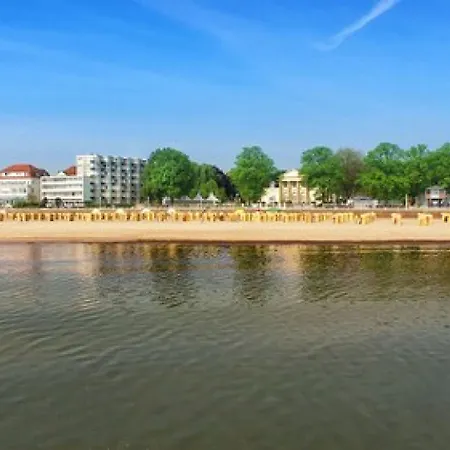 Strandschloesschen 3*