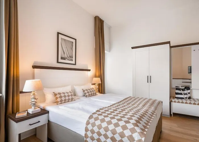 Strandschloesschen 3* ליבק