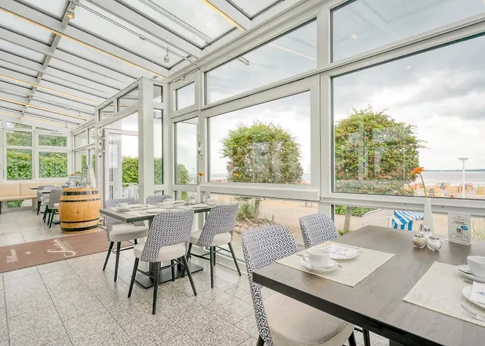 Strandschloesschen Hotel 3*