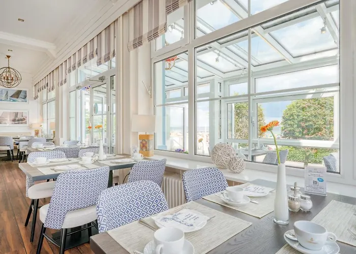 Strandschloesschen Hotel