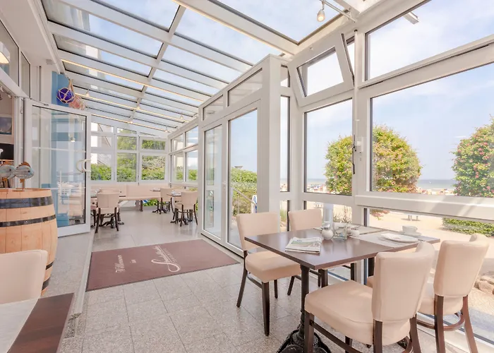 Strandschloesschen Hotel