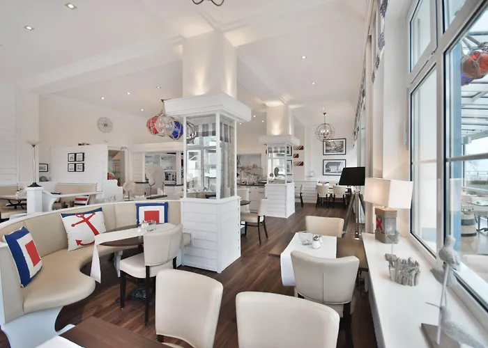 Strandschloesschen Hotel