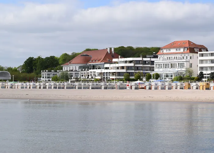 Strandschloesschen Lubeck