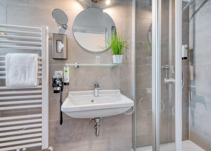 Hotel Strandschloesschen 3*